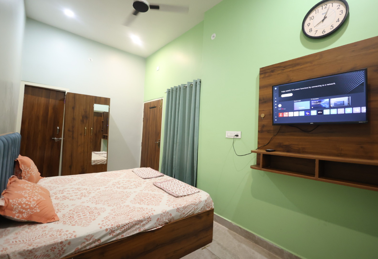 Sukdham Homestays Mathura entrance