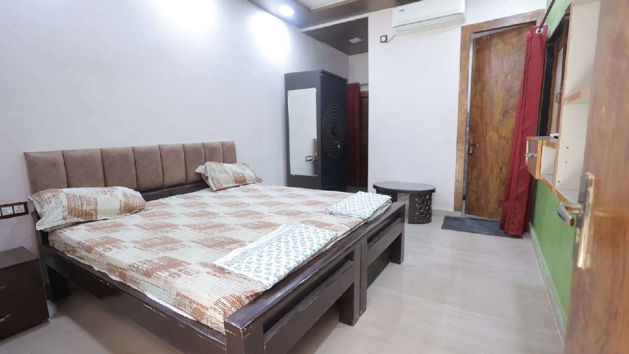 Super Deluxe Triple Bed Room